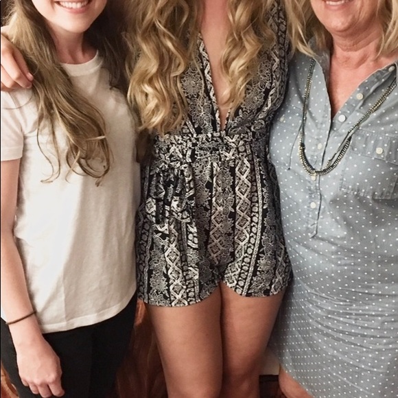 Deep Plunge Tie Up Romper - Picture 2 of 2